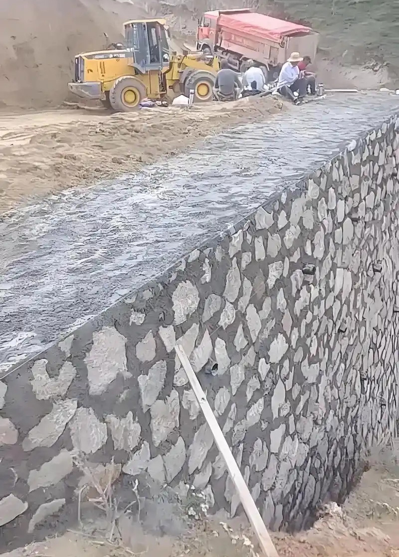 长治城区边坡加固